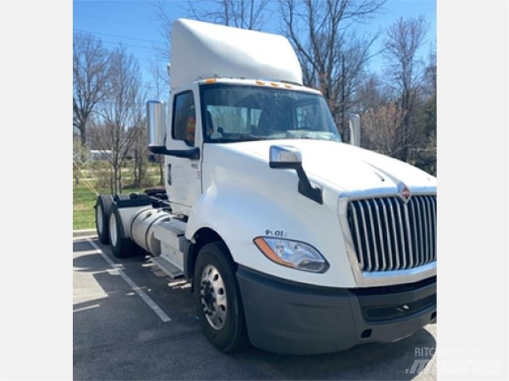 International LT Tractor Units