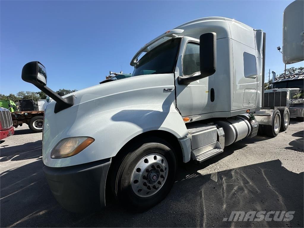 International LT625 Tractor Units