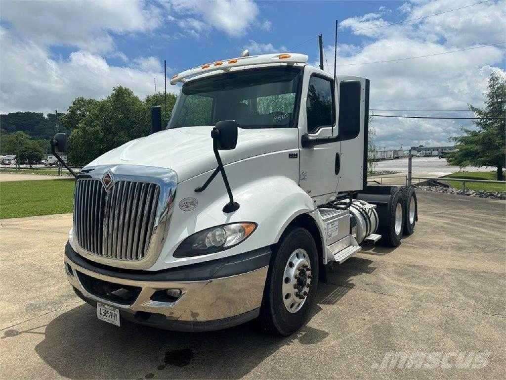 International RH Tractor Units