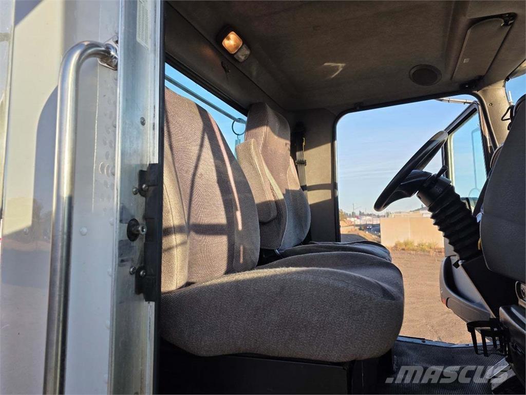 Kenworth T370 Tractor Units