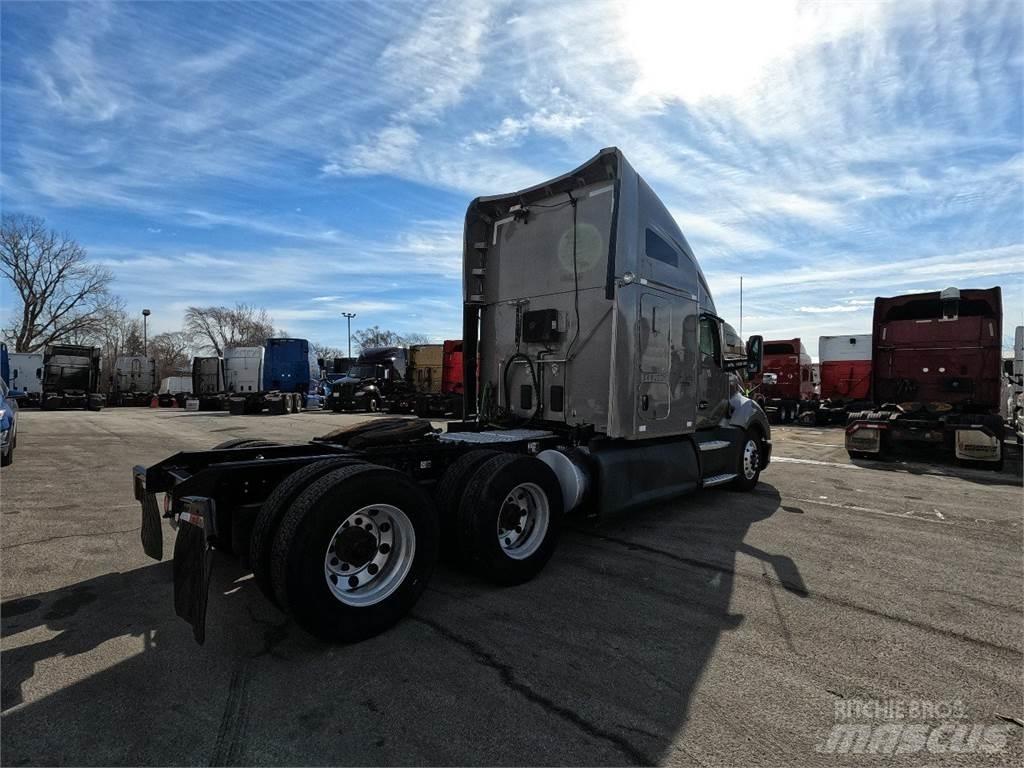 Kenworth T680 Tractor Units