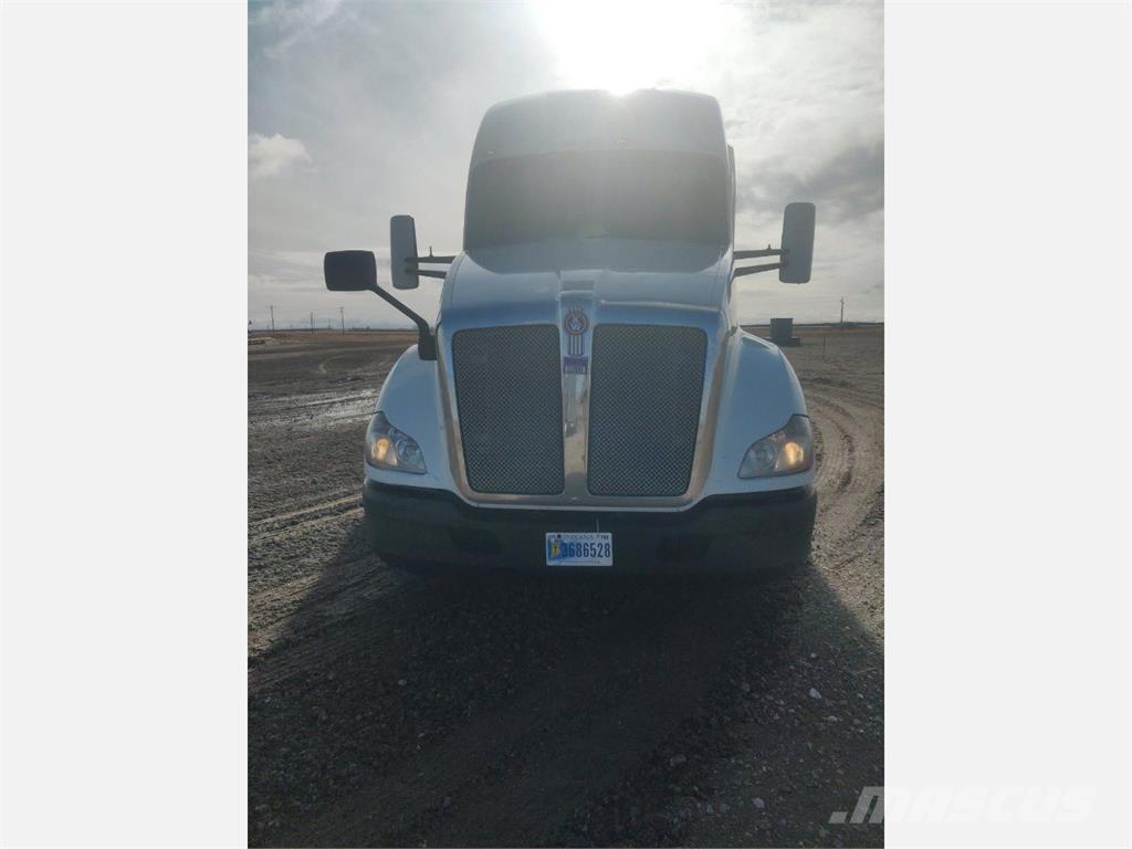 Kenworth T680 Tractor Units