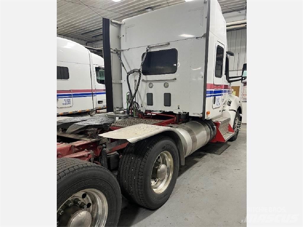 Kenworth T680 Tractor Units
