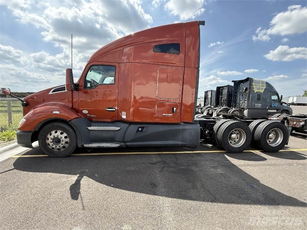 Kenworth T680 Tractor Units