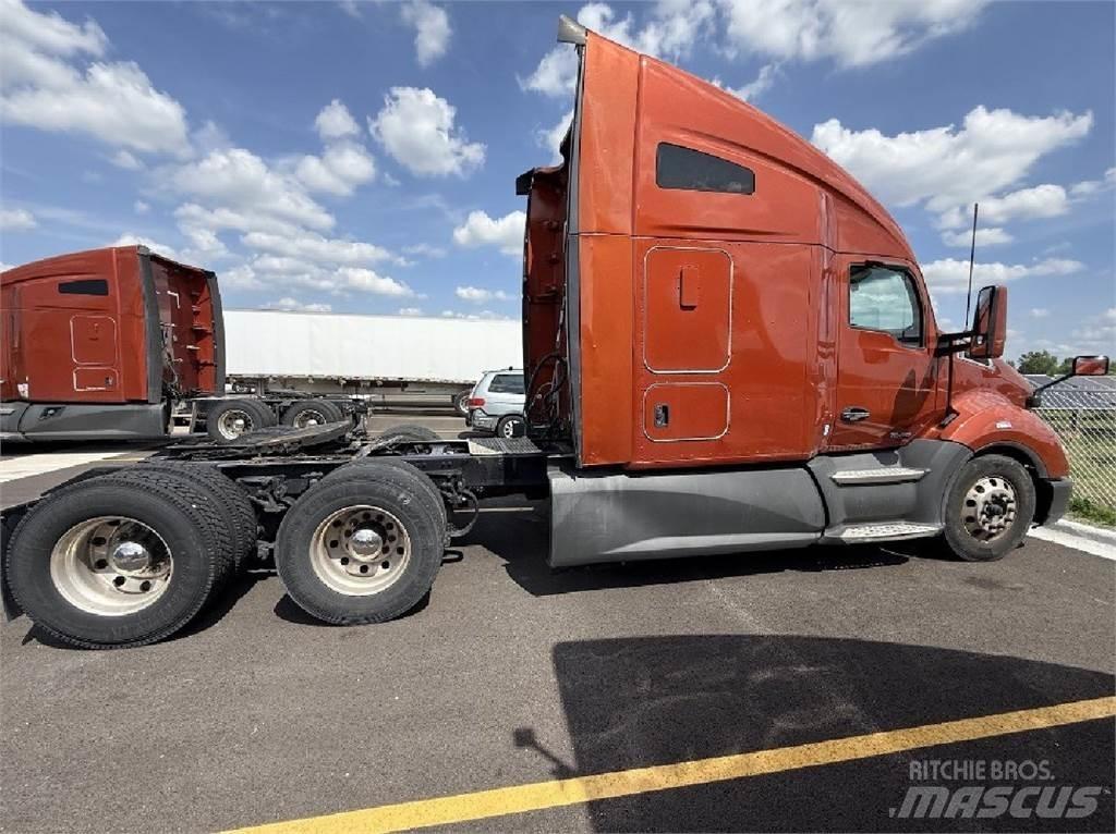 Kenworth T680 Tractor Units