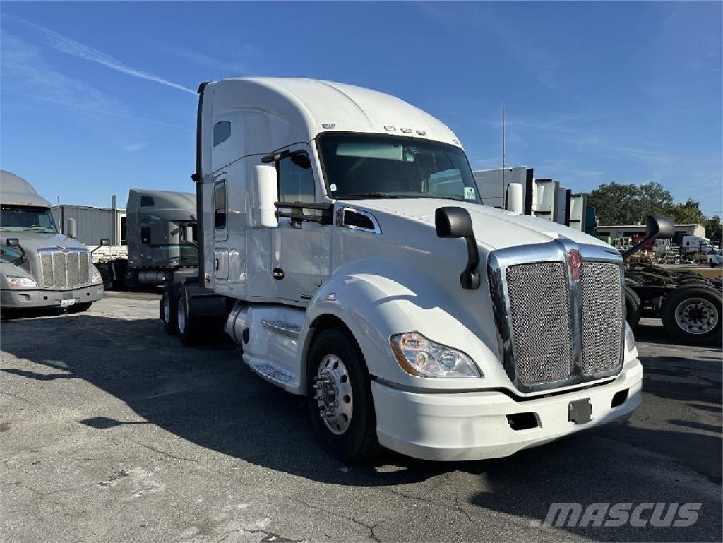 Kenworth T680 Tractor Units