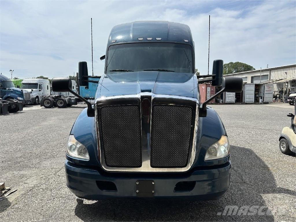 Kenworth T680 Tractor Units