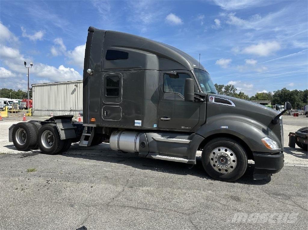 Kenworth T680 Tractor Units