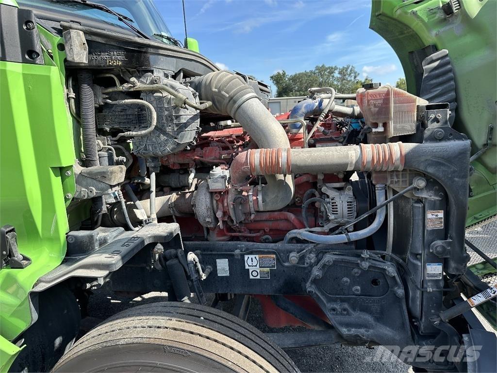 Kenworth T680 Tractor Units
