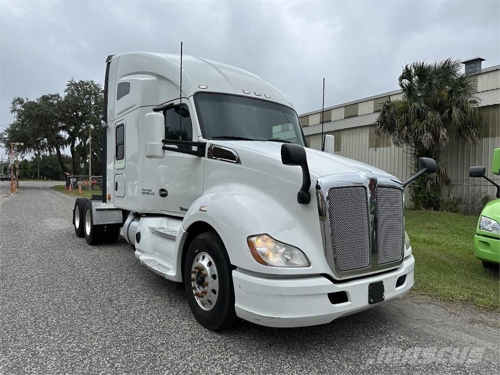 Kenworth T680 Tractor Units