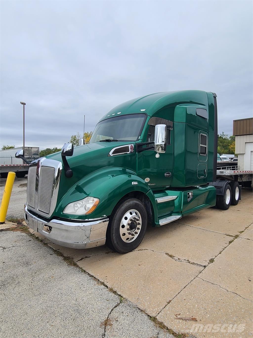 Kenworth T680 Tractor Units