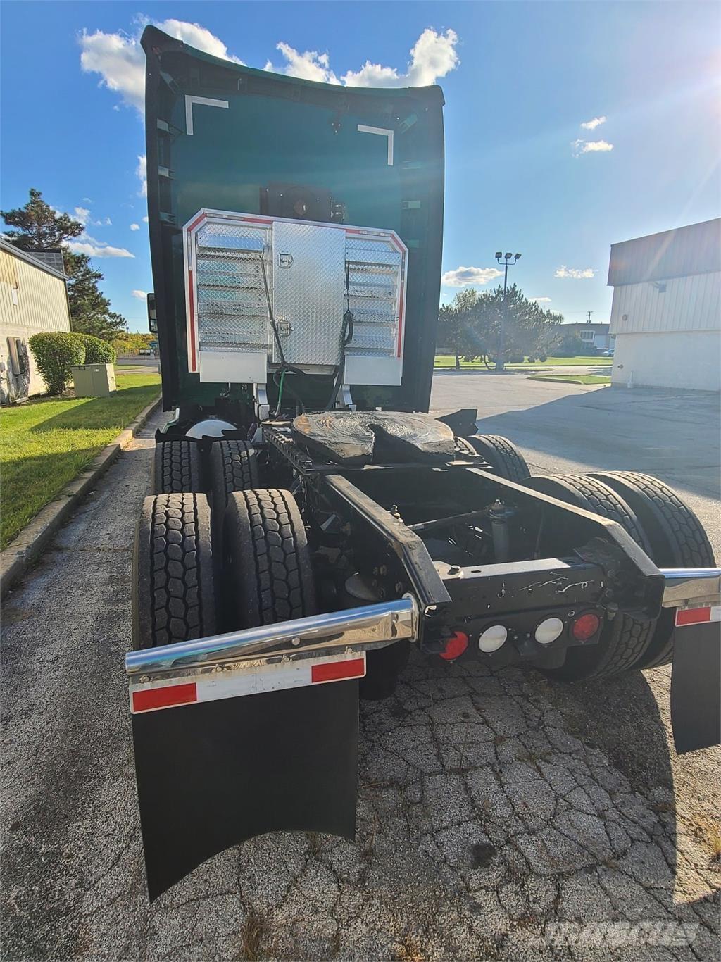 Kenworth T680 Tractor Units