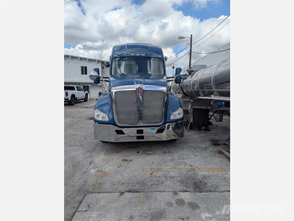 Kenworth T680 Tractor Units
