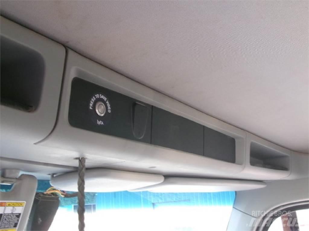 Kenworth T880 Tractor Units