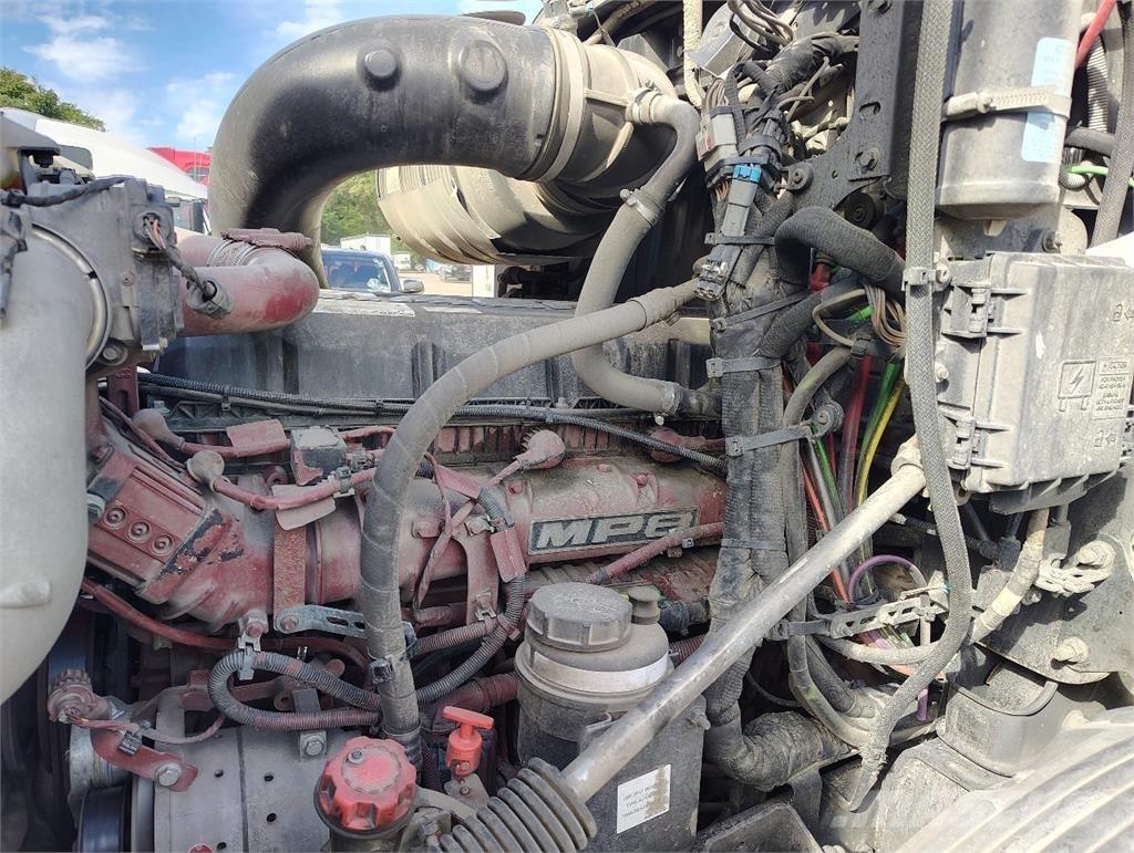 Mack Anthem 64T Tractor Units