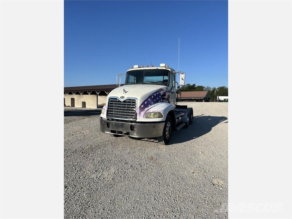 Mack Vision Tractor Units