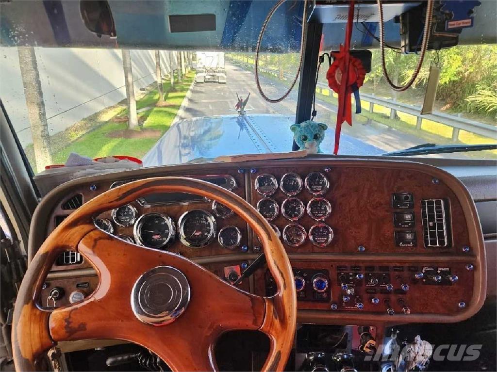 Peterbilt 379EXHD Tractor Units