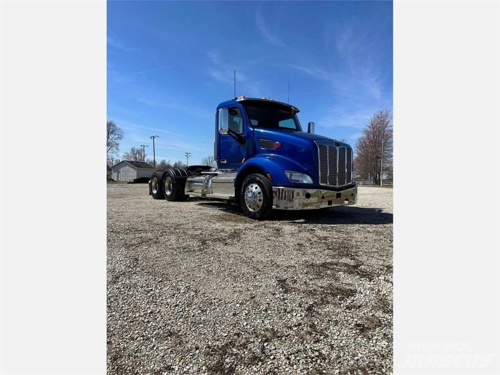 Peterbilt 579 Tractor Units