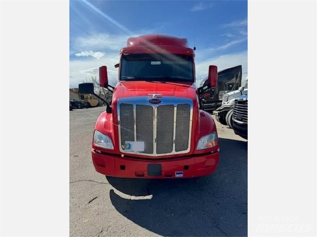 Peterbilt 579 Tractor Units