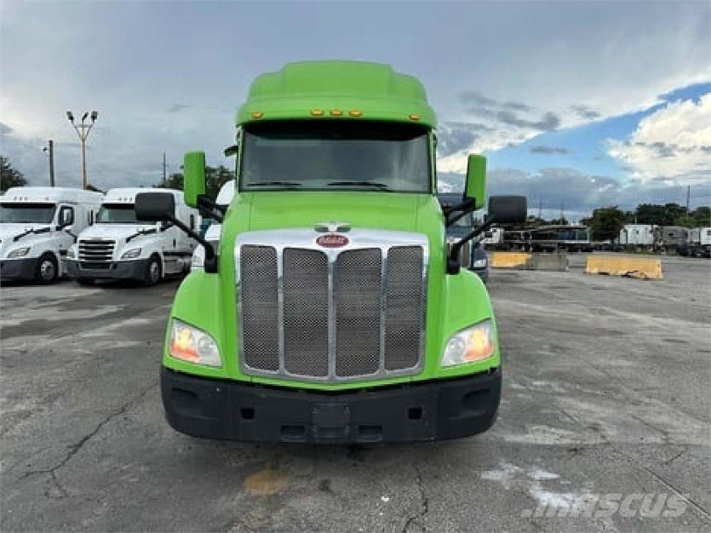 Peterbilt 579 Tractor Units
