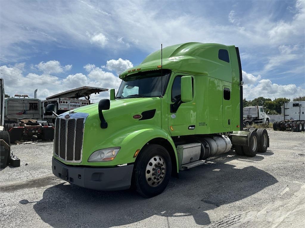 Peterbilt 579 Tractor Units