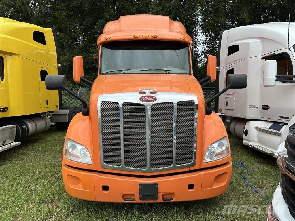 Peterbilt 579 Tractor Units