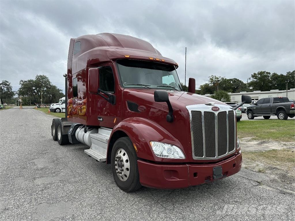 Peterbilt 579 Tractor Units