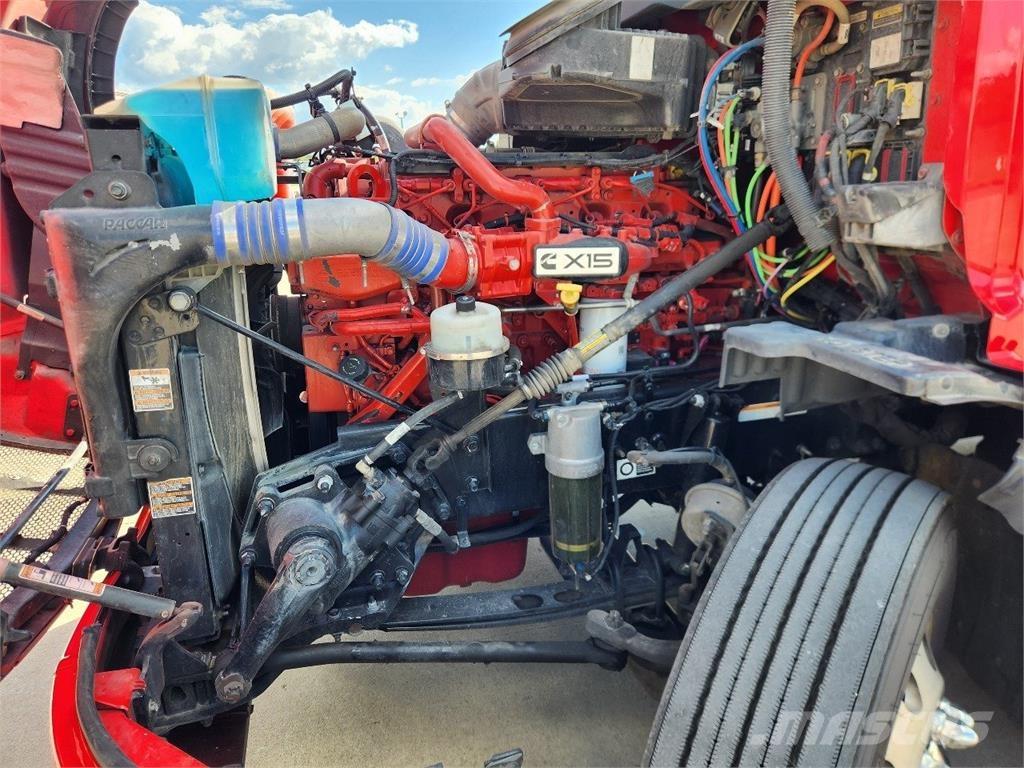 Peterbilt 579 Tractor Units