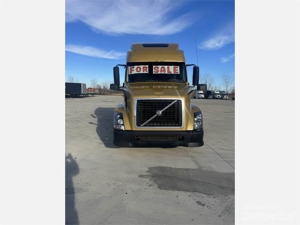 Volvo VNL 780 Tractor Units