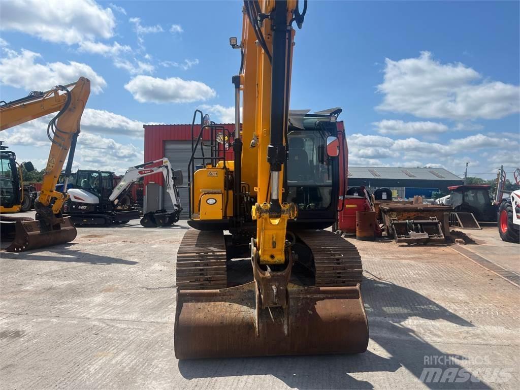 JCB JS130 LC Crawler excavators