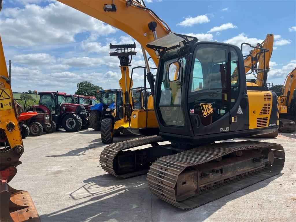JCB JS130 LC Crawler excavators