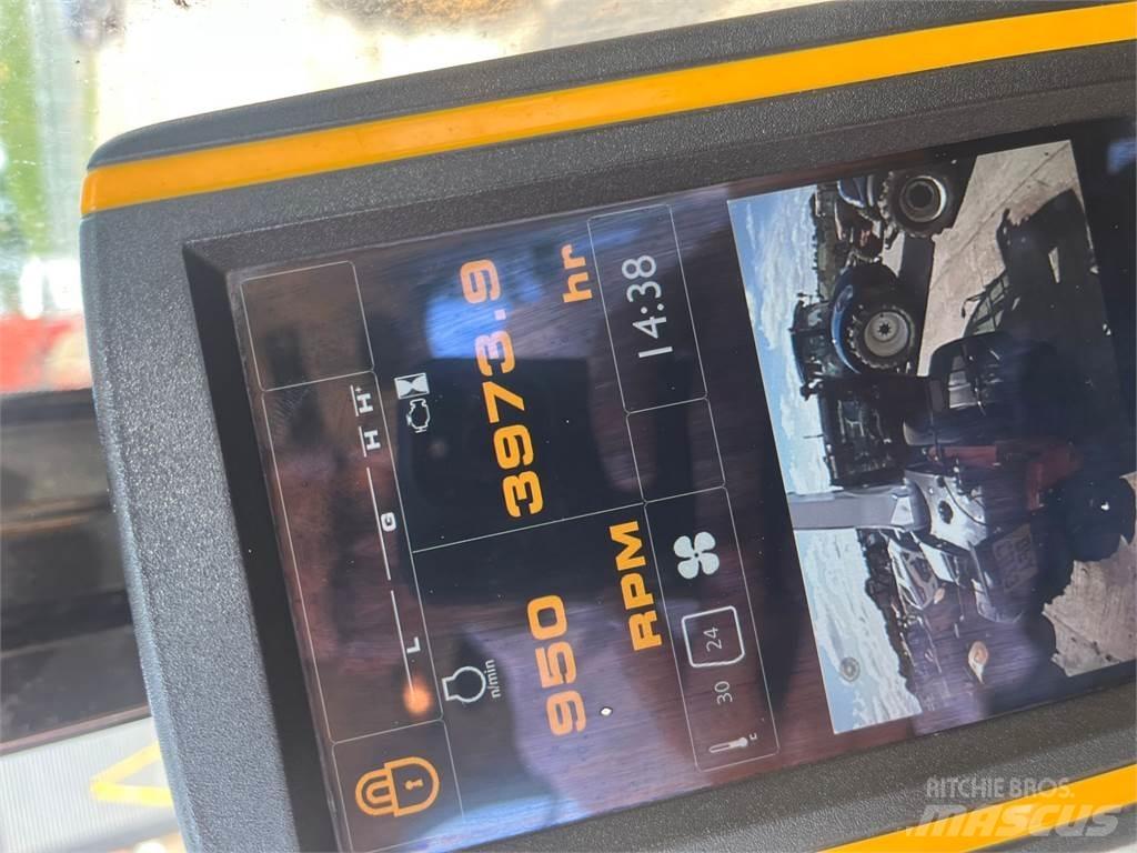 JCB JS130 LC Crawler excavators