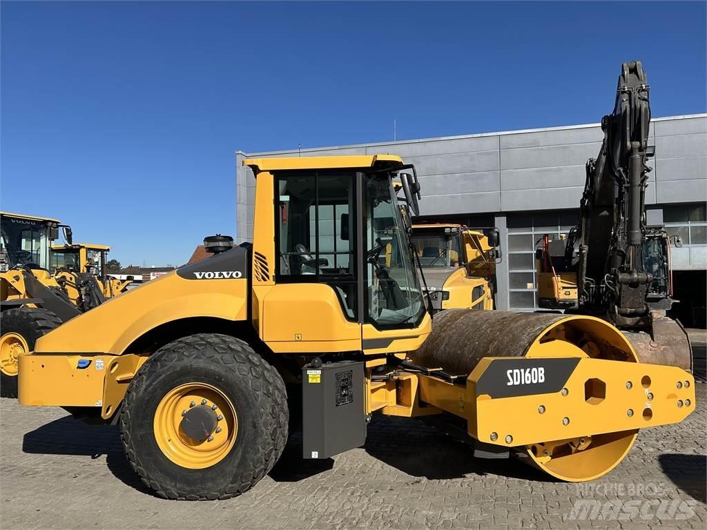  SD 160 B SD 160 B Single drum rollers