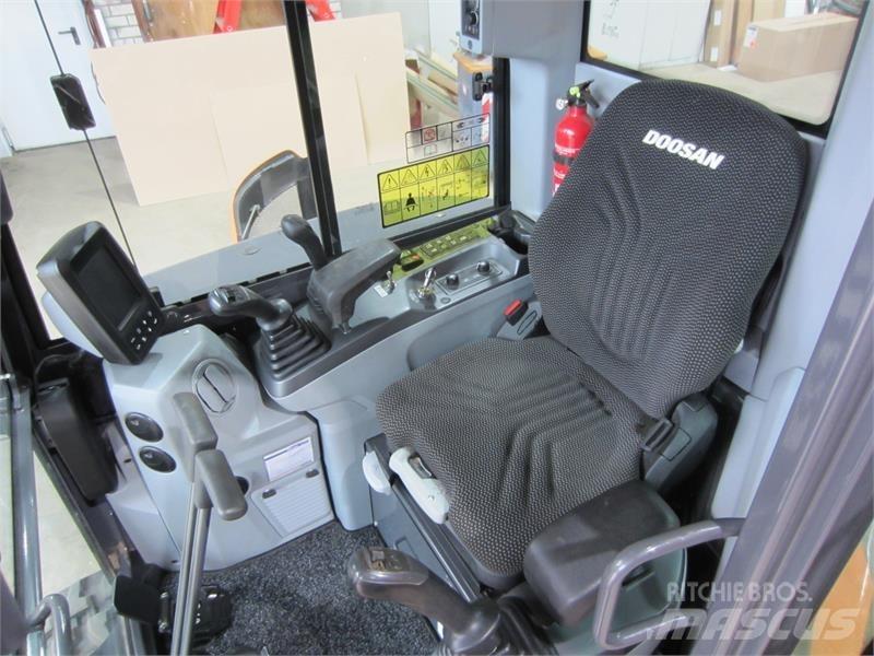Develon DX27z-7 Mini excavators < 7t (Mini diggers)