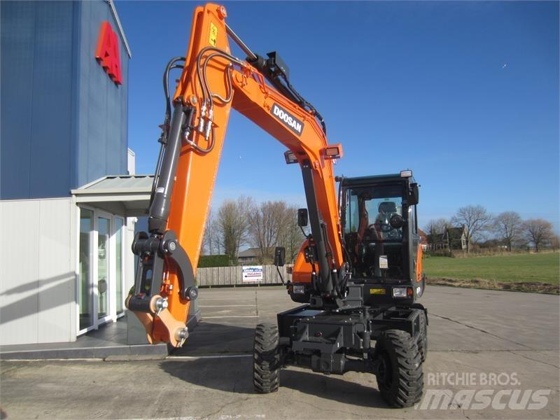 Develon DX57W-7 Mini excavators < 7t (Mini diggers)
