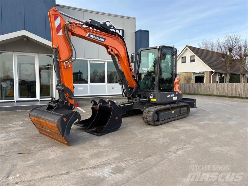 Develon DX63-7 Midi excavators  7t - 12t