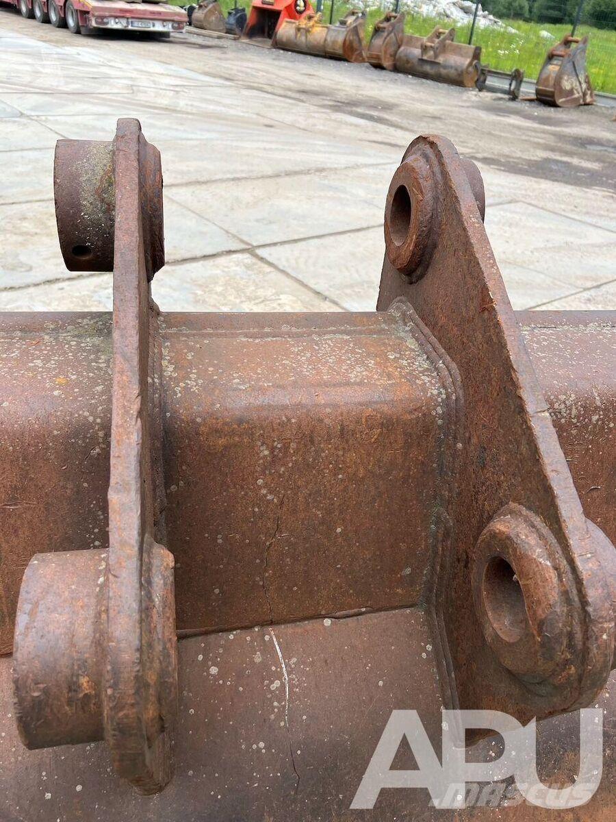  Baumgärtner Buckets