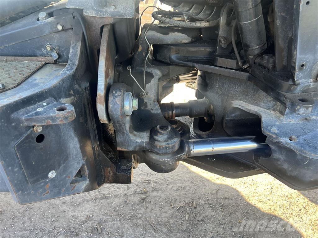 John Deere  Harvesters