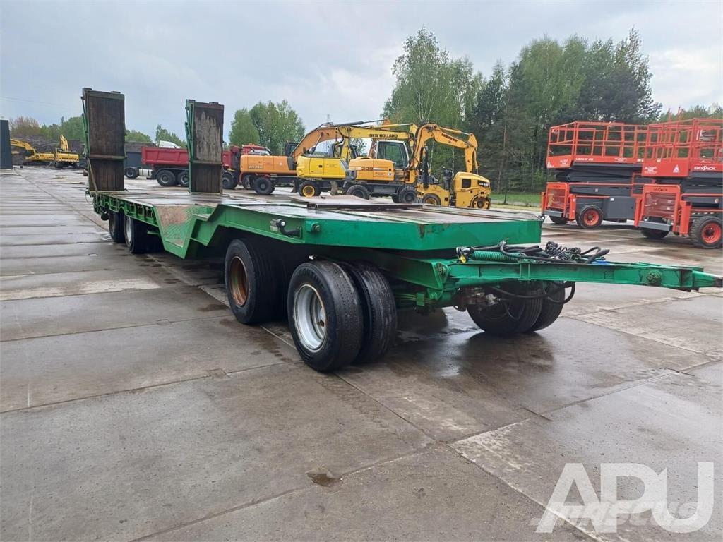  Mueller T40 Low loaders