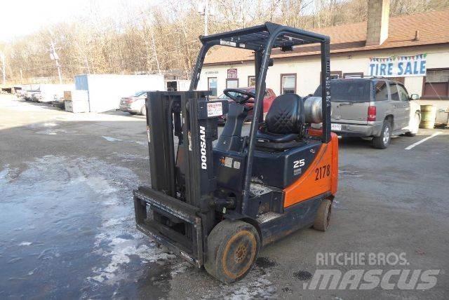 Doosan GC25P-5 Forklift trucks - others