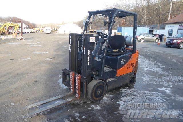 Doosan GC25P-5 Forklift trucks - others