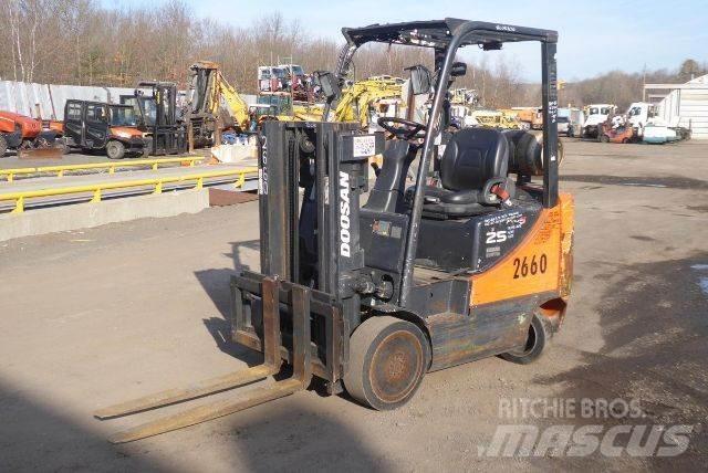 Doosan GC25P-5 Forklift trucks - others