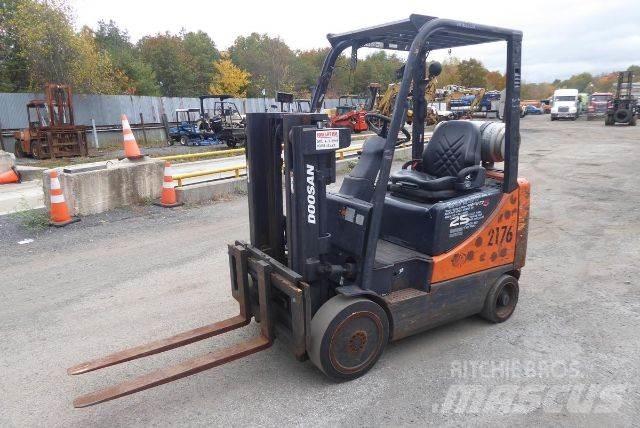 Doosan GC25P-5 Forklift trucks - others