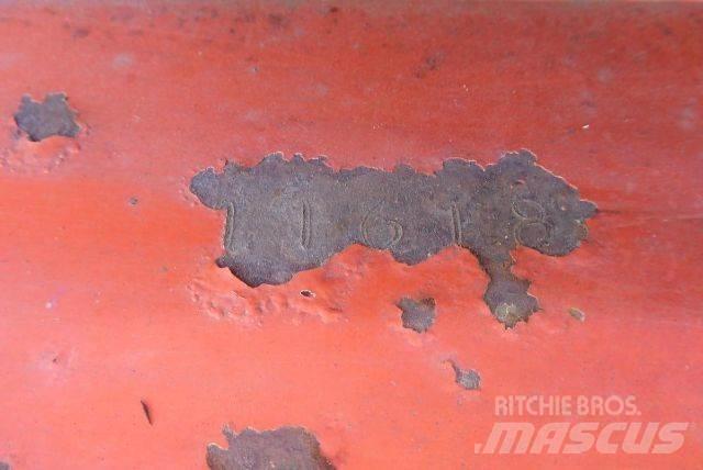 Kubota SSV65 Skid steer loaders