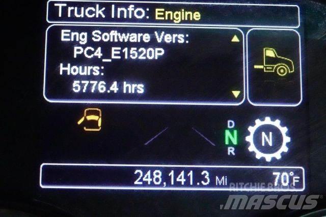 Peterbilt 579 Chassis Cab trucks