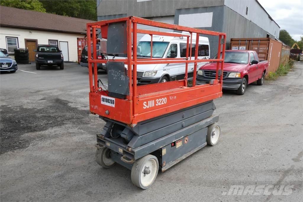 SkyJack SJ3220 Construction - Others