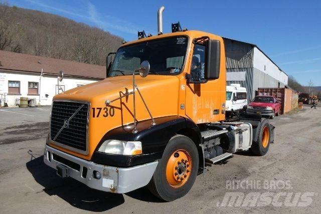 Volvo VNM42T Chassis Cab trucks
