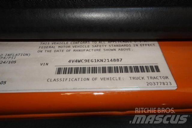 Volvo VNR64T300 Chassis Cab trucks