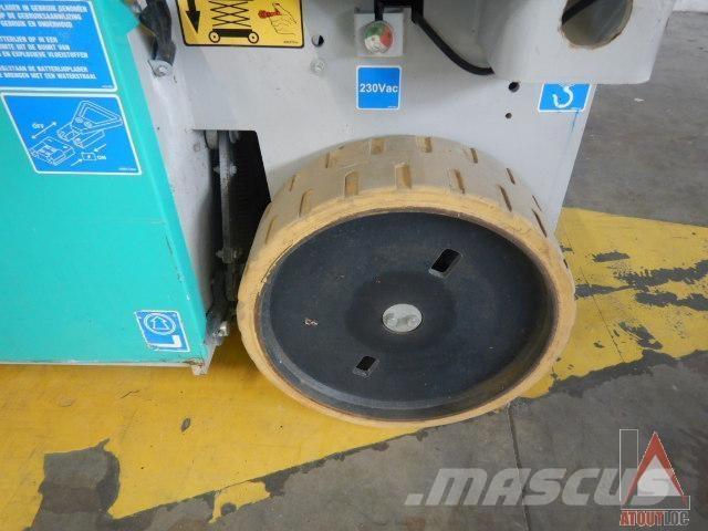 Imer IM14122 Articulated boom lifts