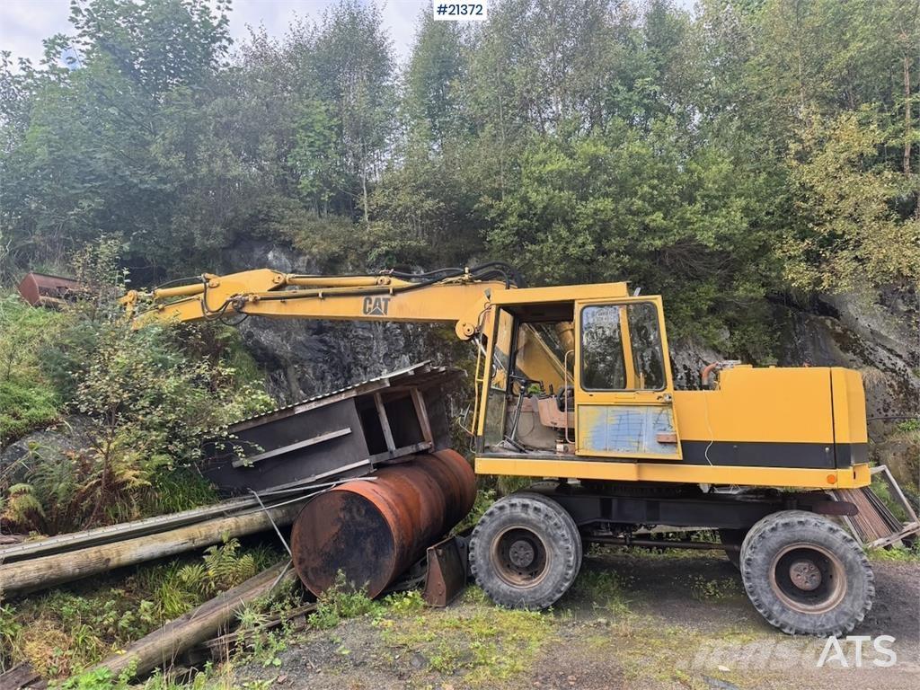 CAT 212B Wheeled excavators